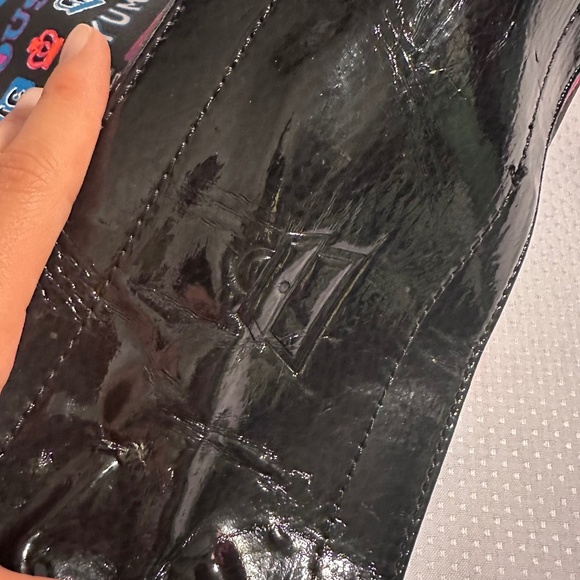 Kathy Van Zeeland Jet-Set Purse/Tote - Picture 4 of 8